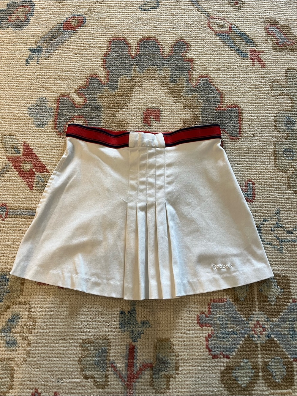 Reebok White vintage Pleated Tennis Skirt with Red-Trim Waistband